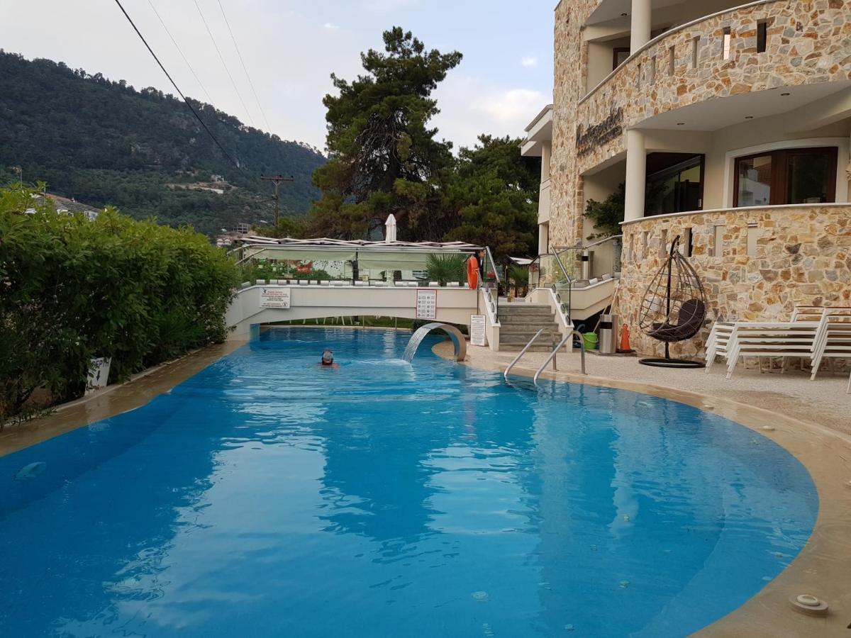 Hatzoudis Luxury Suites Chrisi Ammoudia Exterior foto