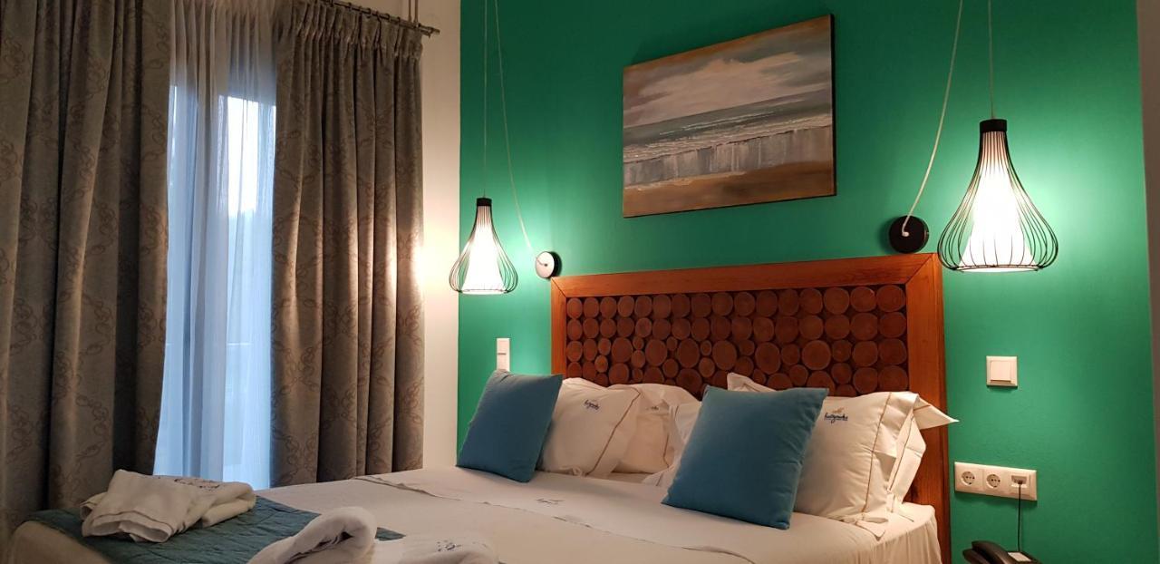 Hatzoudis Luxury Suites Chrisi Ammoudia Exterior foto