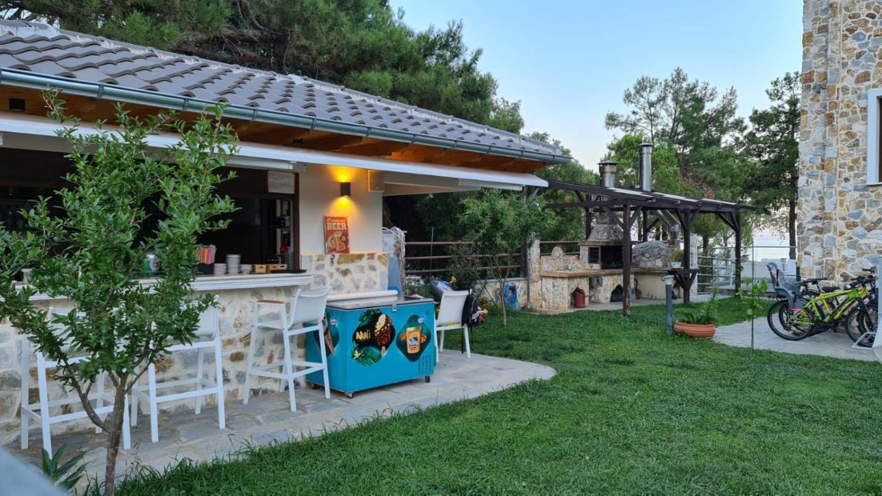 Hatzoudis Luxury Suites Chrisi Ammoudia Exterior foto