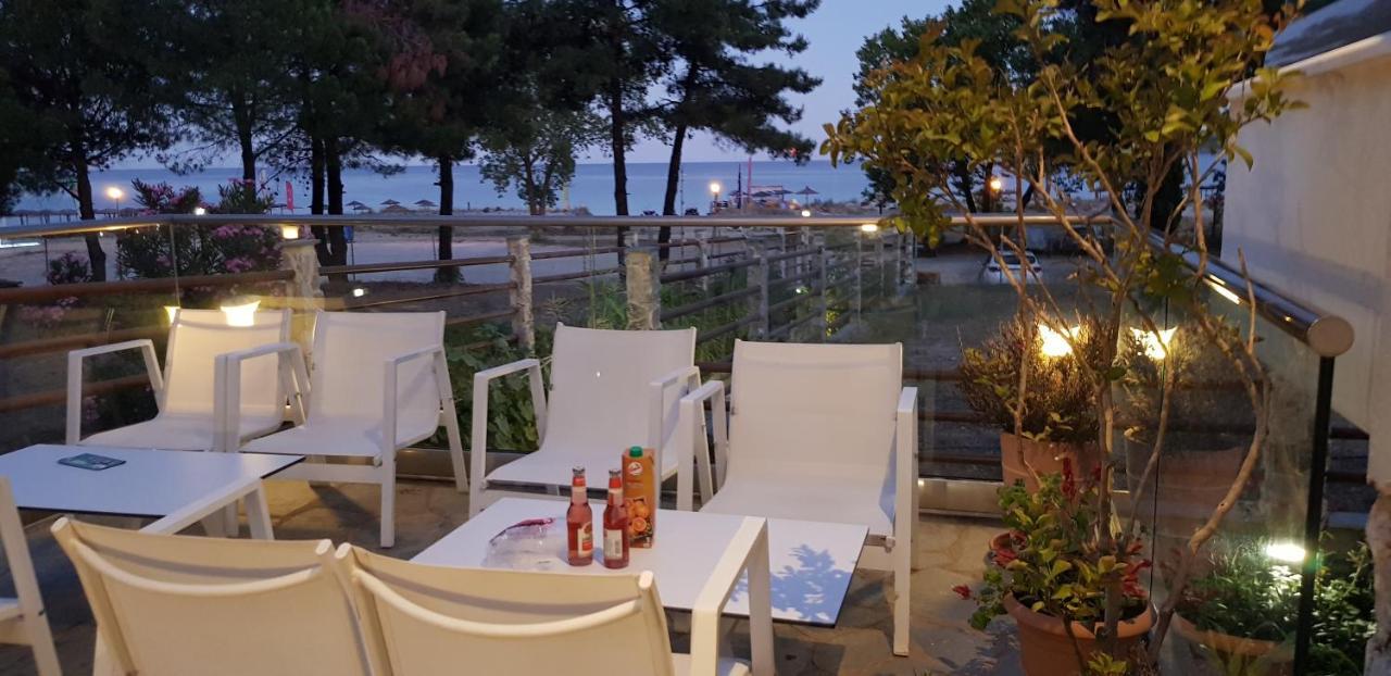 Hatzoudis Luxury Suites Chrisi Ammoudia Exterior foto