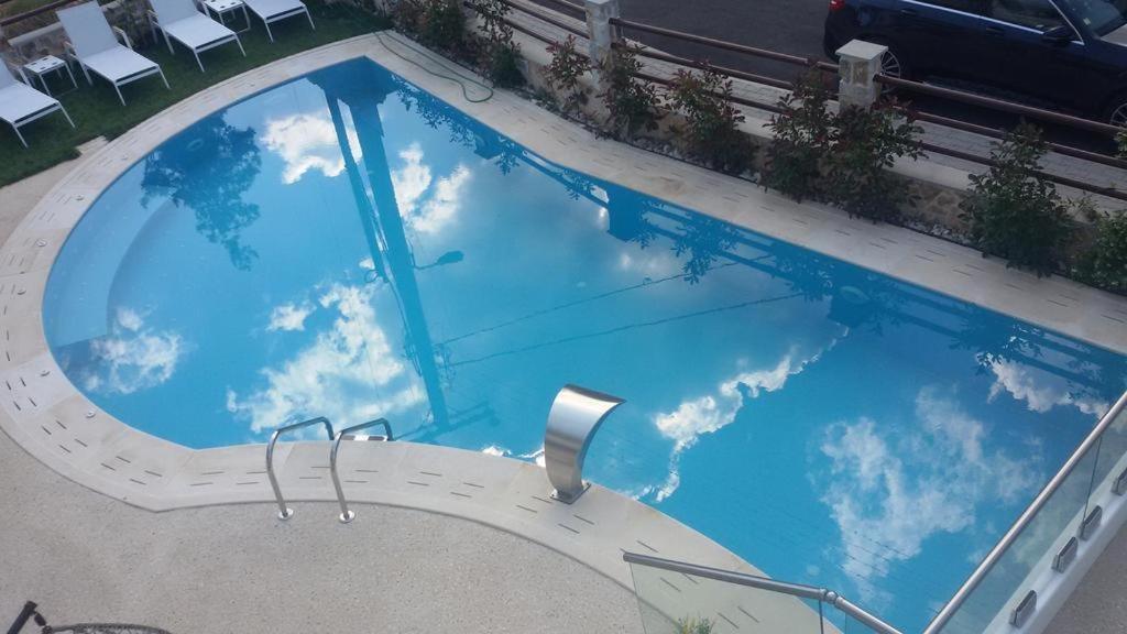 Hatzoudis Luxury Suites Chrisi Ammoudia Exterior foto